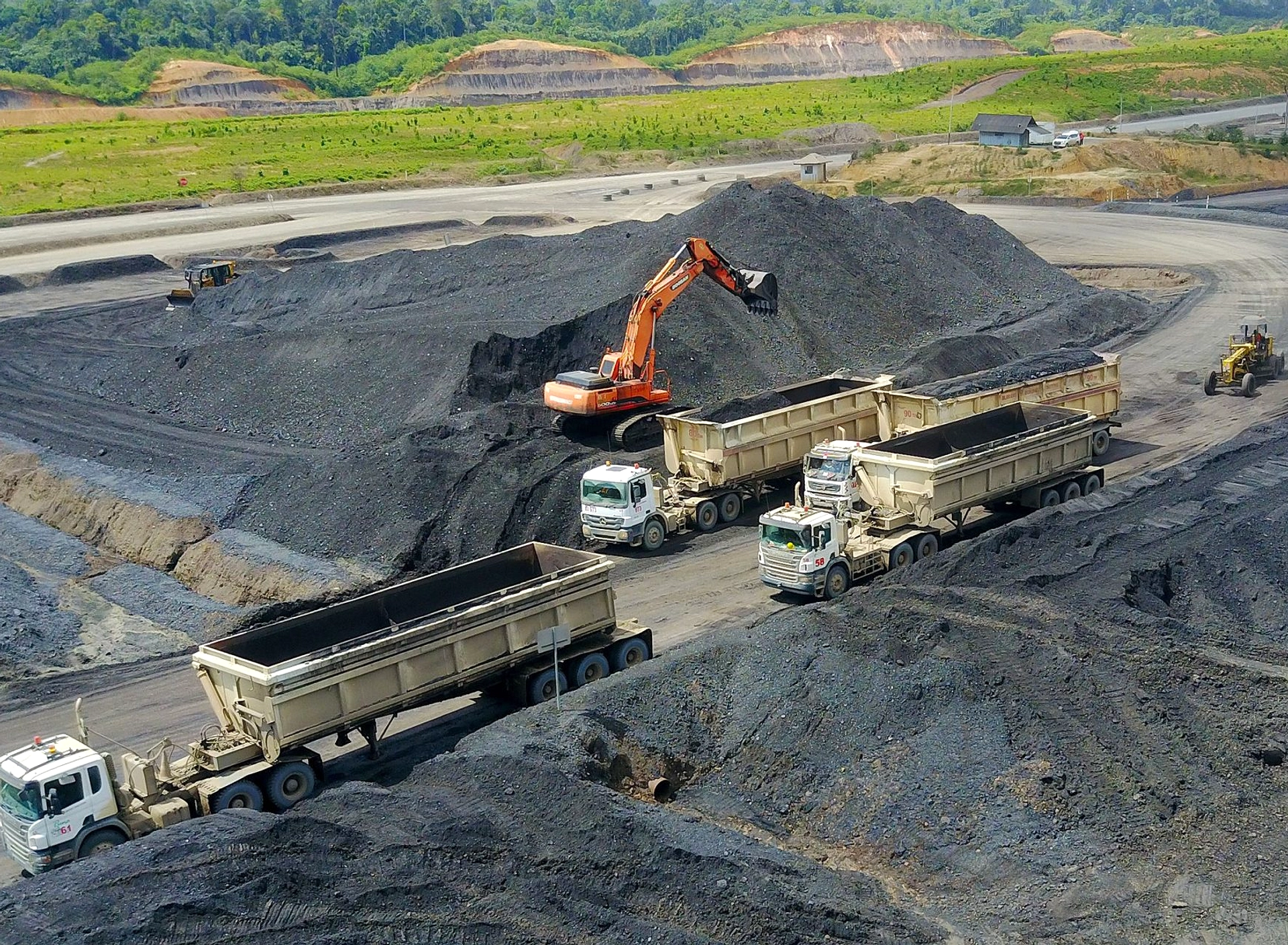IHSG Melemah, Aksi Jual Asing Tembus Rp1,39 Triliun