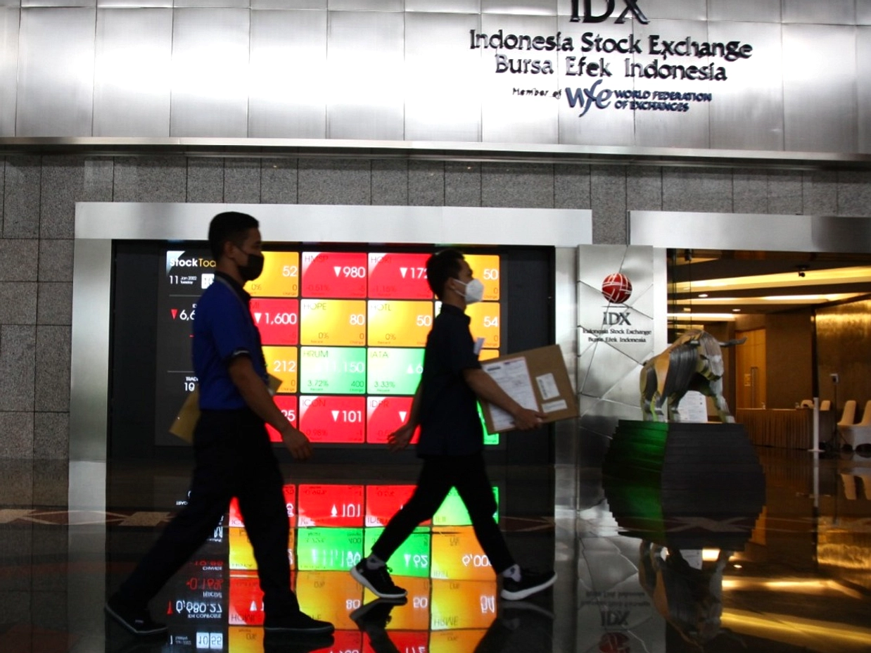 IHSG Melemah, Asing Jual Bersih Rp1,22 Triliun