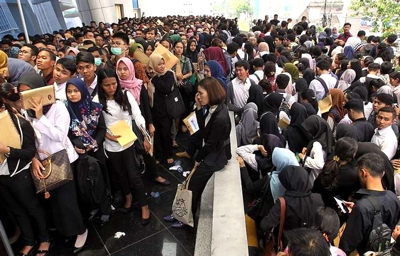 Infineon 500 Posisi, Antre 2 km Pencari Kerja di Melaka