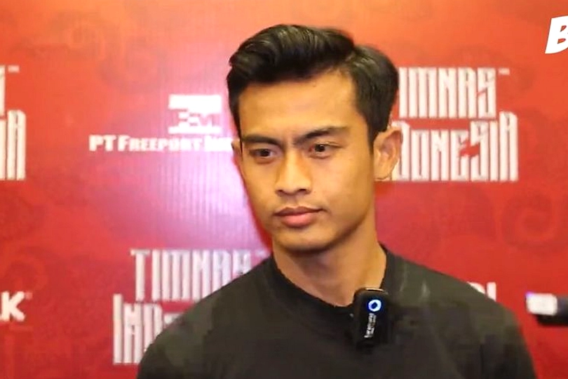Inka Andestha tampil elegan di wisuda Arhan, sorotan media