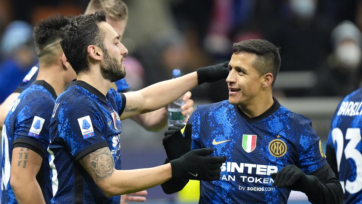 Inter Milan Dekat Scudetto, Chivu Sindir Conte & Allegri