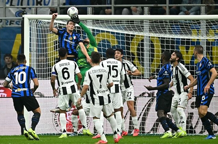 Inter Milan Kalahkan AS Roma 5-2, Menjadi Juara Liga Italia