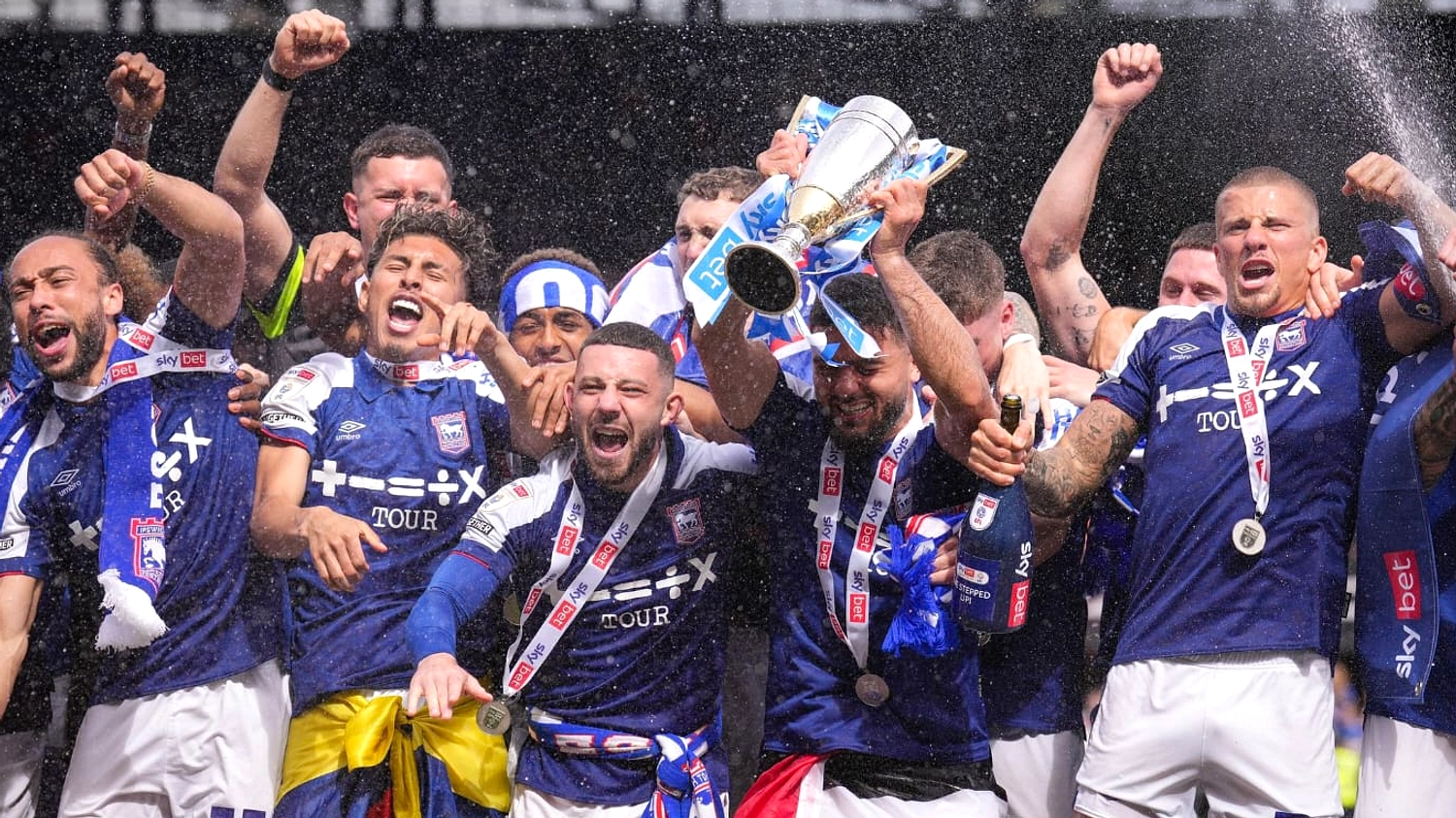 Ipswich Town Promosi ke Premier League 3-0 QPR di Portman Road