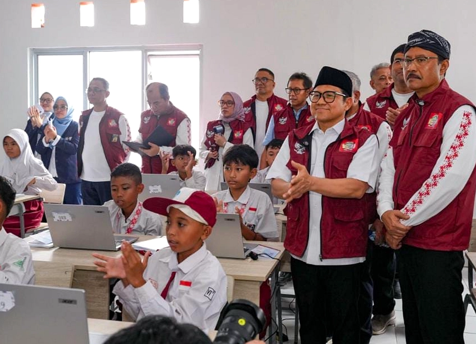 Jadikan 93 Sekolah Rakyat Siap Operasi Juli 2026 di Indonesia