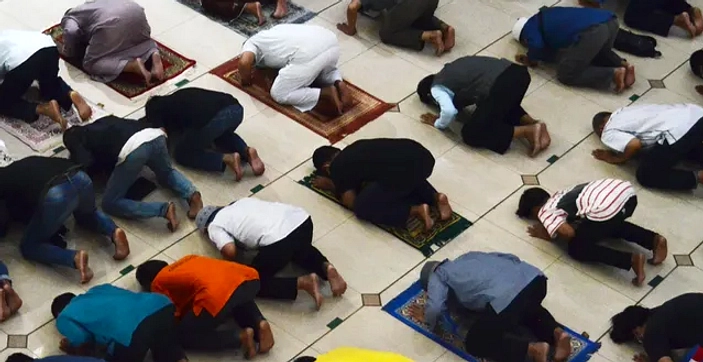 Jadwal Sholat 22 Mei 2026 Surabaya: Imsak hingga Isya