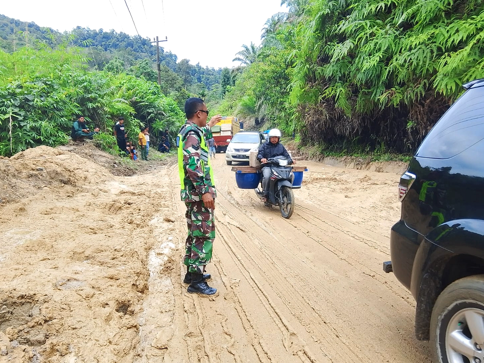Jalan Subulussalam Raya Diperbarui, Waskita Gunakan Pesawat
