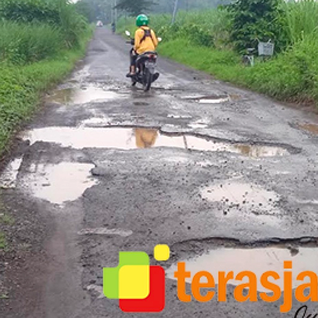 Jalan Tanah Merah Sembatu Jaya‑Pelawe Butuh Aspal Segera