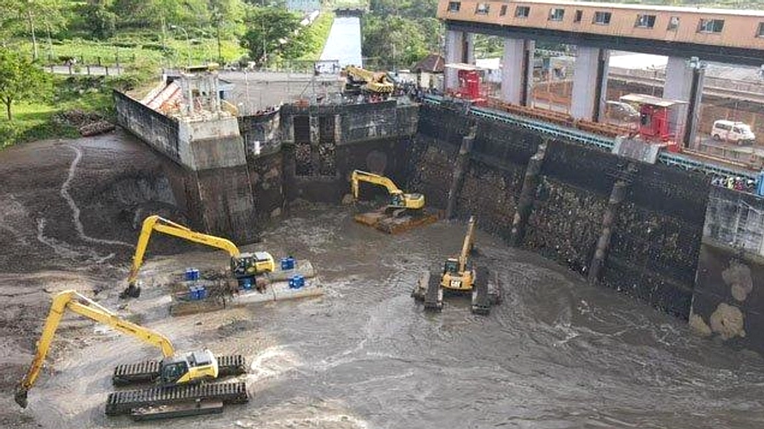 Jasa Tirta I Flushing Wungku Wlingi & Lodoyo 18-23 Mei