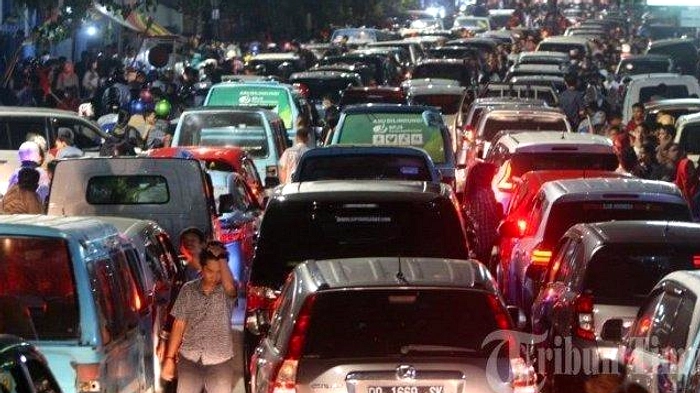 Jateng Terapkan WFH Setiap Jumat untuk Hemat BBM Kebijakan