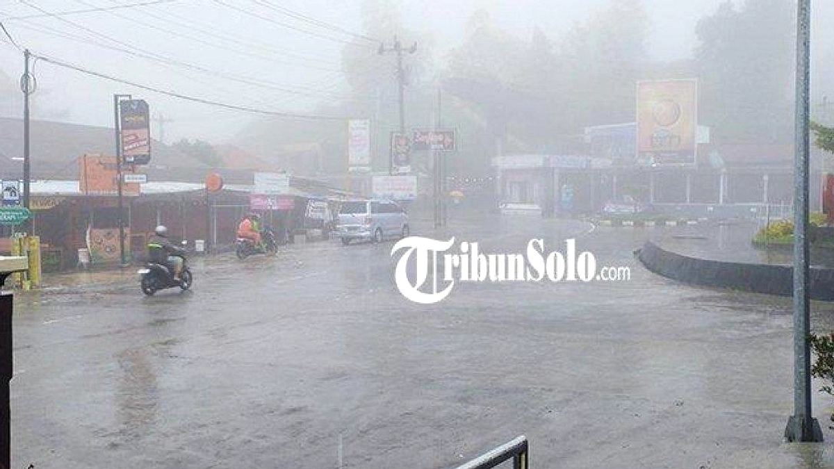 Jawa Tengah Hari Ini Hujan Ringan hingga Sedang Pagi