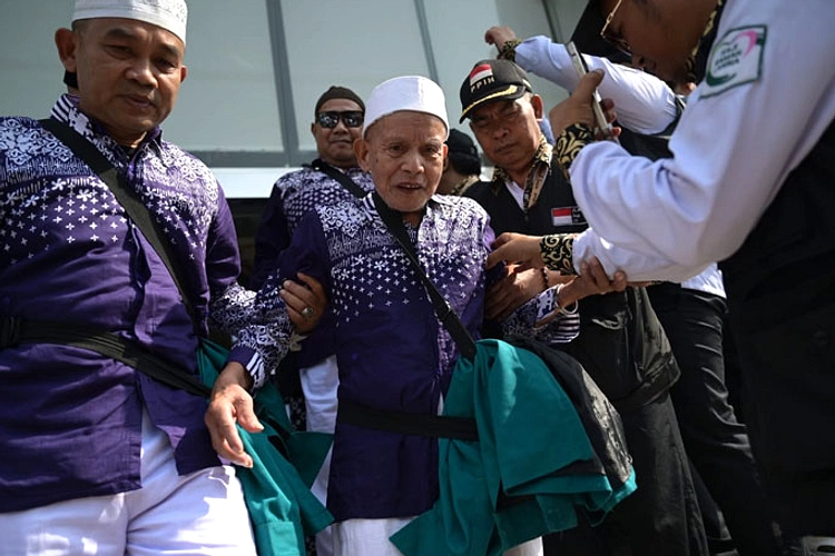Jemaah Haji Indonesia Berangkat 22 April 2026, Selesai 21 Mei