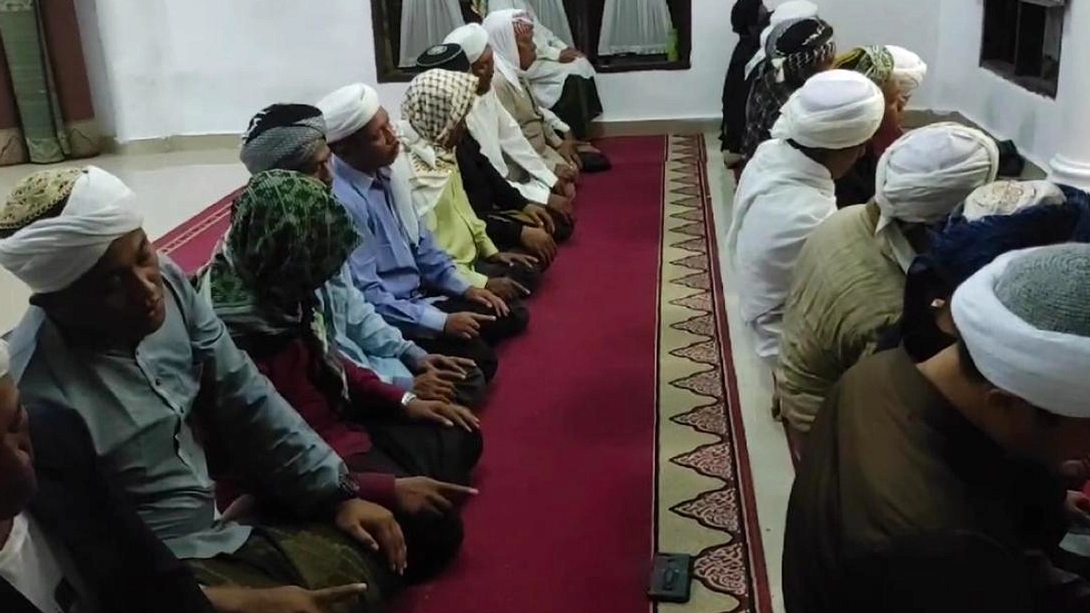 Jemaah Naqsyabandiyah Padang Laksanakan Idul Adha Lebih Cepat