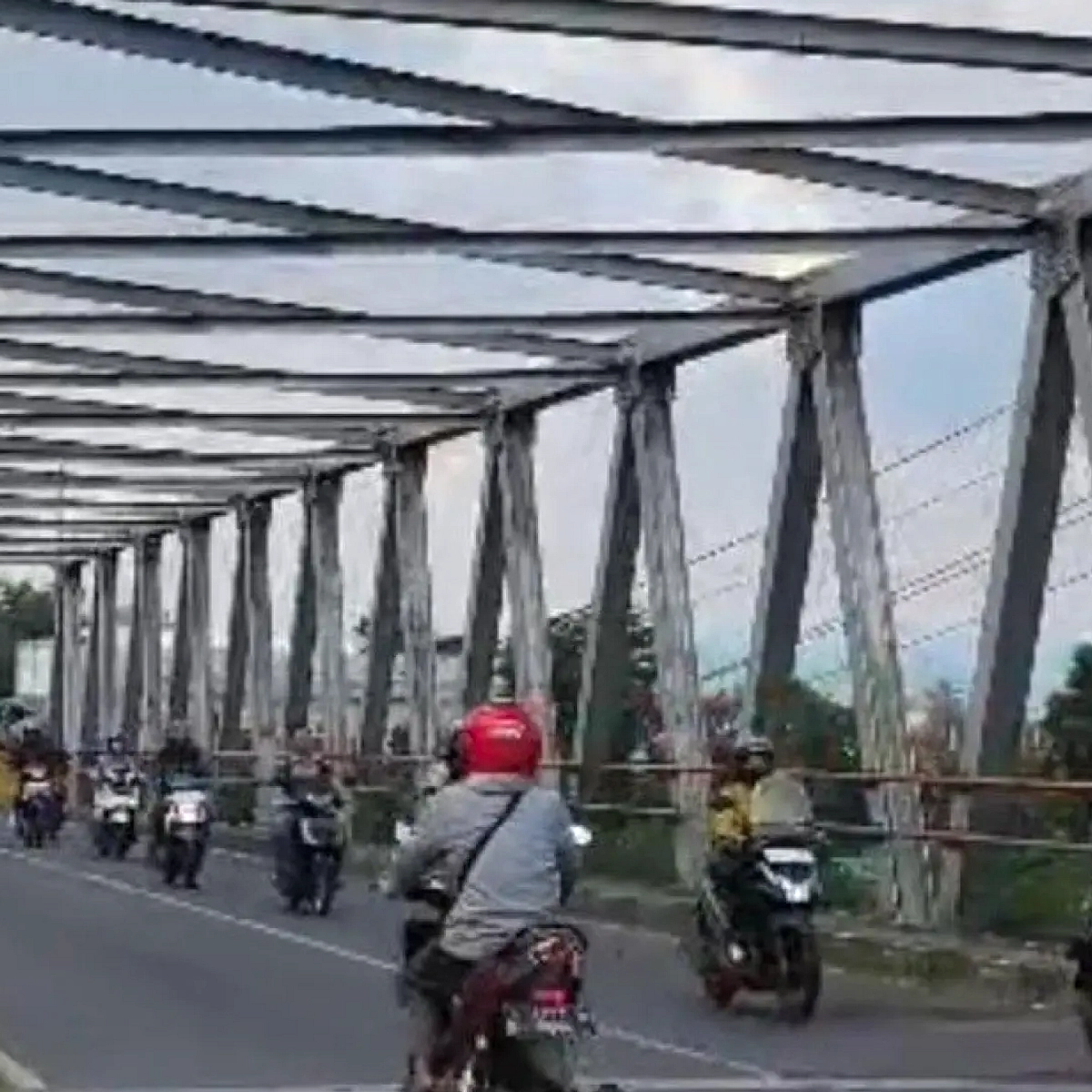 Jembatan Serayu Tutup 1,5 Bulan, Pengguna Jalan Ditarik