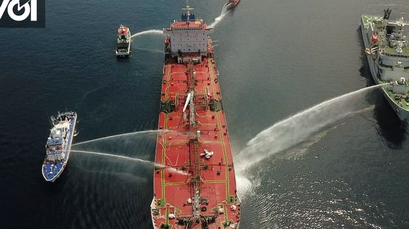 Jepang Beli Minyak Rusia Meski Selat Hormuz Tutup Saat
