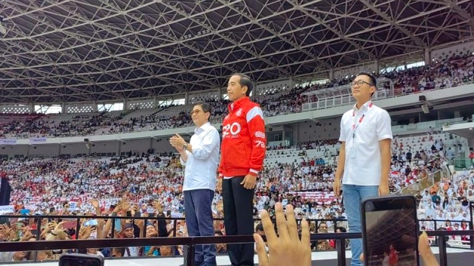 Jokowi Soroti Stabilitas Harga BBM di Acara Halal Youtuber