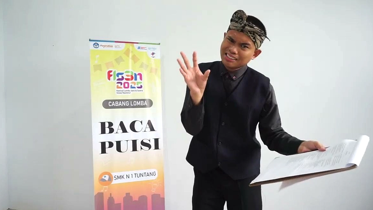 Juara Baca Puisi SMA 8 Dibatalkan Karena Kesalahan Ketik