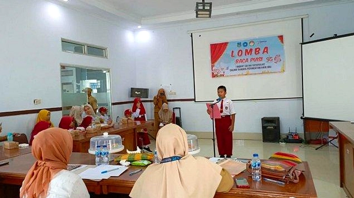 Juara Satu Lomba Puisi SMA 8 Luwu Dibatalkan Jadi Juara 2