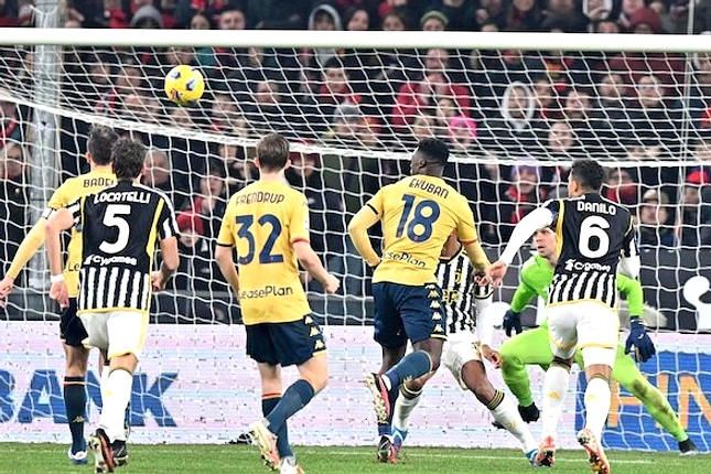 Juventus Menang 2-0 Genoa, Tetap Posisi Kelima Champions League