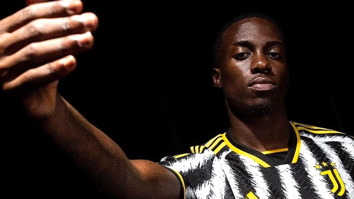 Juventus Pertimbangkan Gabriel Jesus, Lewandowski Jadi Opsional