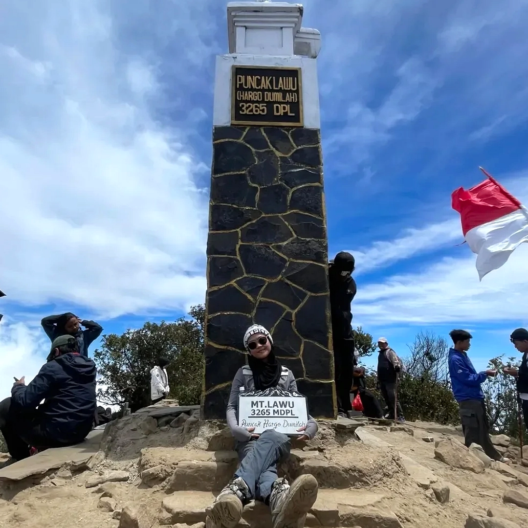 Kabar Erupsi Gunung Lawu Viral, BMKG Tidak Ada Data