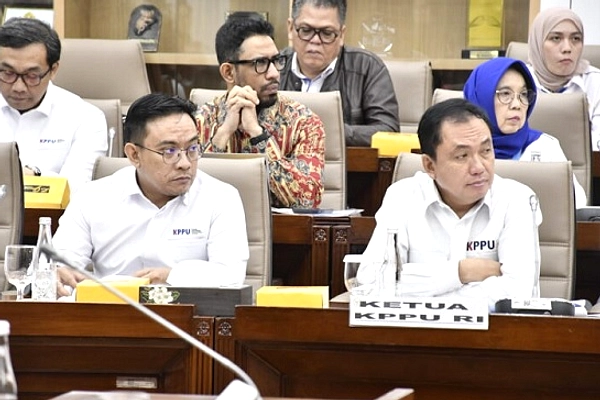Kadin-KPPU Sepakat Awasi Usaha Langsung
