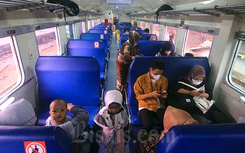 KAI Divre II Sumbar Catat 10.000 Penumpang Pasca Lebaran