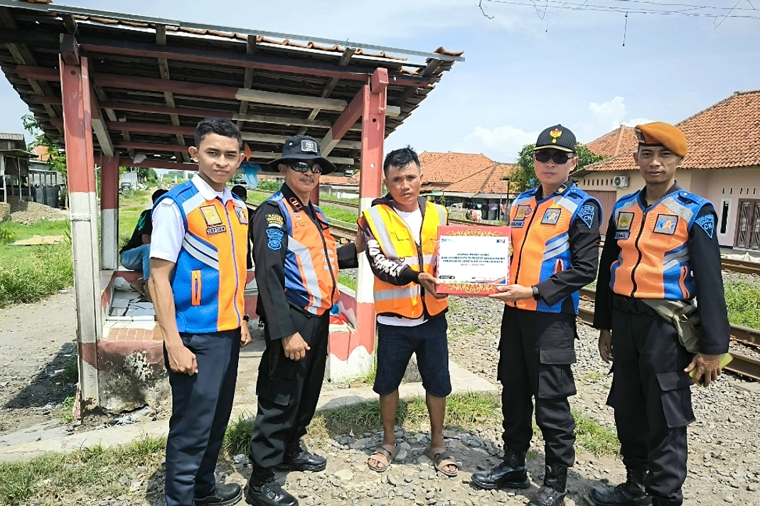 KAI Properti Buka Lowongan PKWT Penjaga Perlintasan Kereta