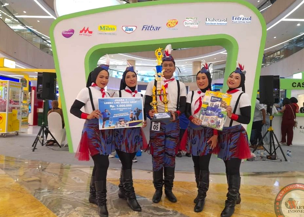 Kalbe In The Park: Hydro Coco & Fitbar Menarik ARMY