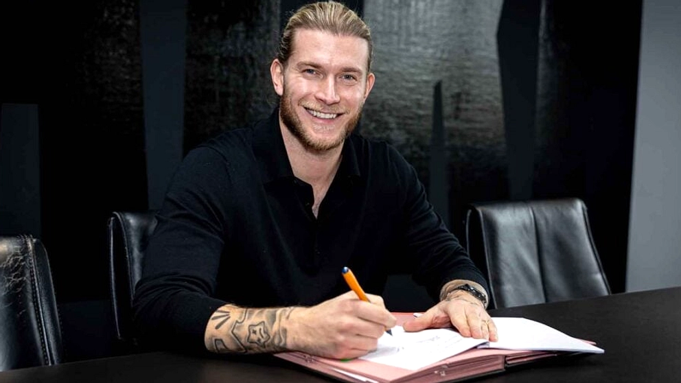 Karius Jadi Penjaga Gawang Schalke, Menyabet Promosi Liga 2