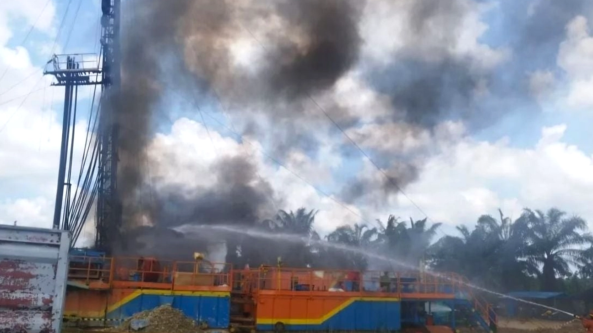 Kebakaran Sumur Minyak Ilegal di Aceh Timur, 1 Mobil Hangus