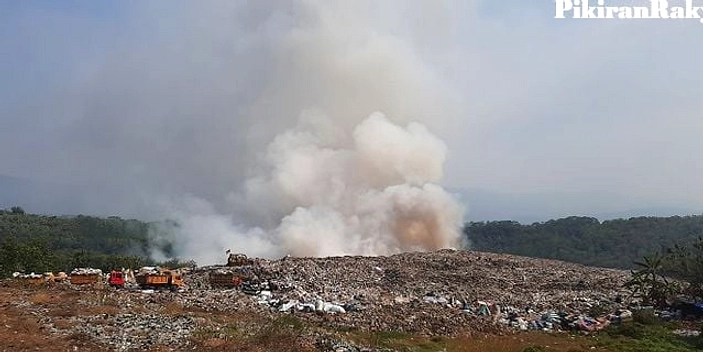 Kebakaran TPA Jatiwaringin, Ancaman Musiman yang Berulang