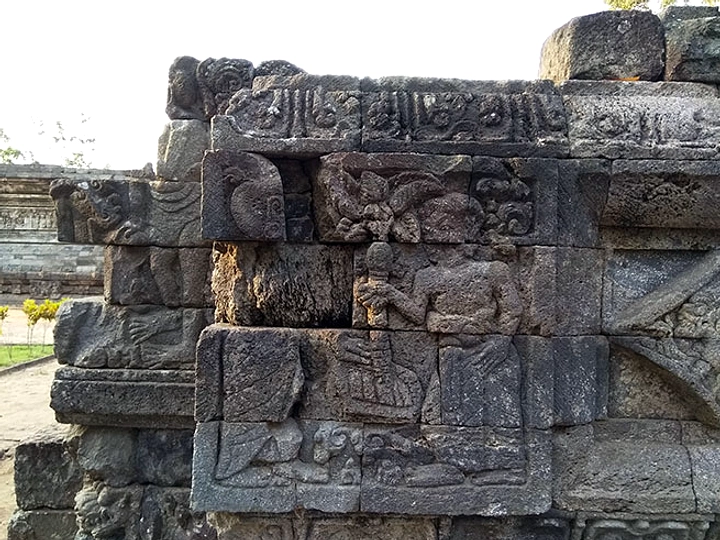 Kediri Waspada Turis Lebaran: Gunung Kelud & Candi Tegowangi