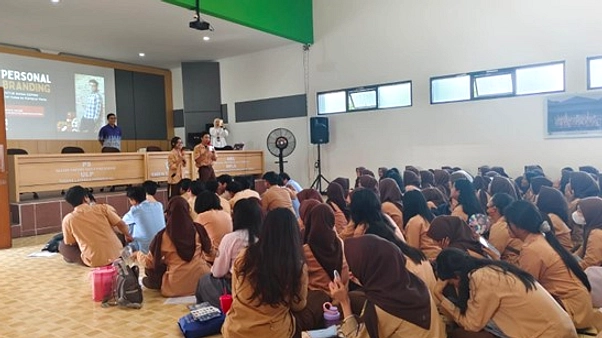 Kelas Personal Branding Erwin Parengkuan, 22 Juli