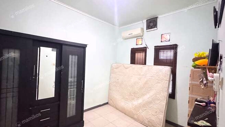 Keluarga Ngotot Ngontrak Tiga Generasi, Pemilik Pusing