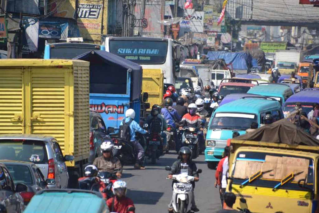 Kemacetan 14 Jam di Simpang Cikidang Sukabumi, Lebaran 2026