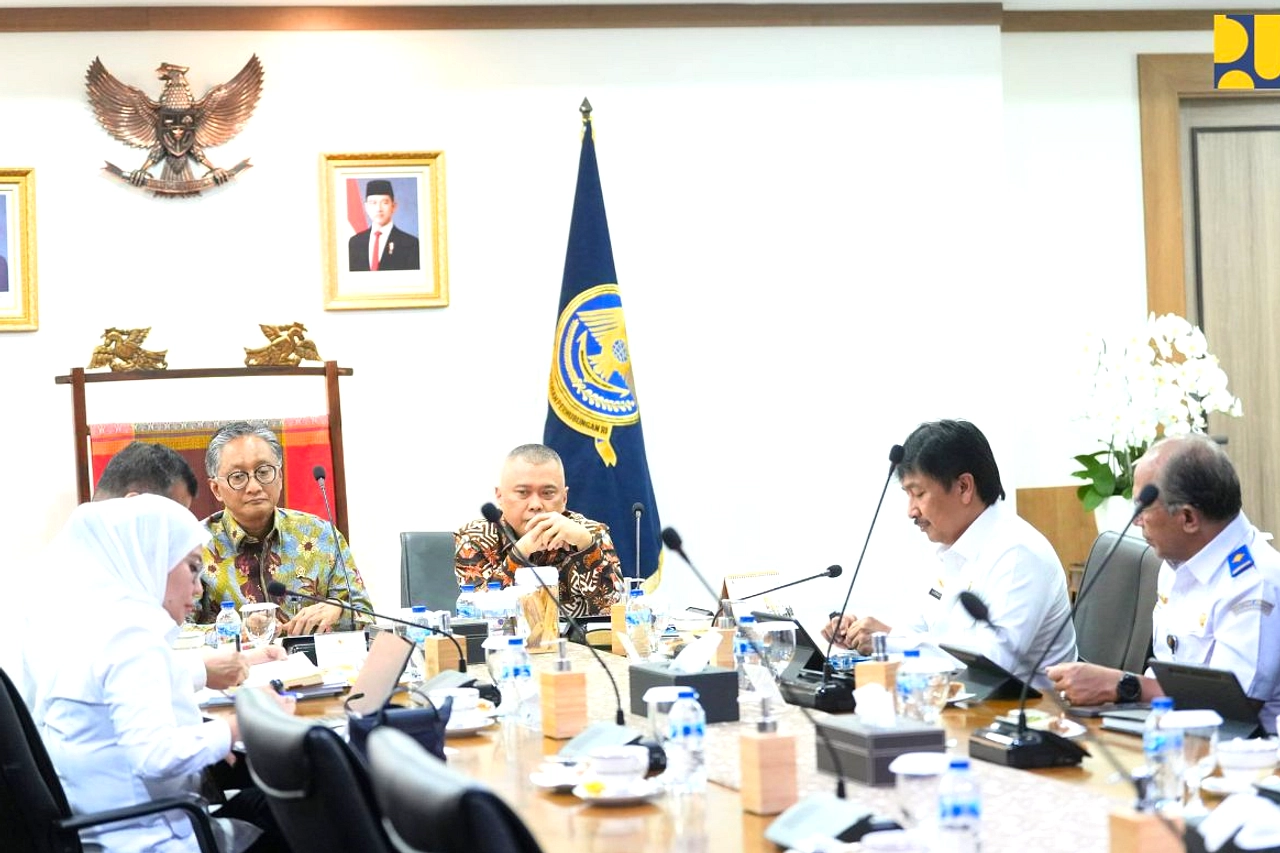 Kemenhub & PT KAI Siap Tarif Penerbangan, Tunggu Arahan