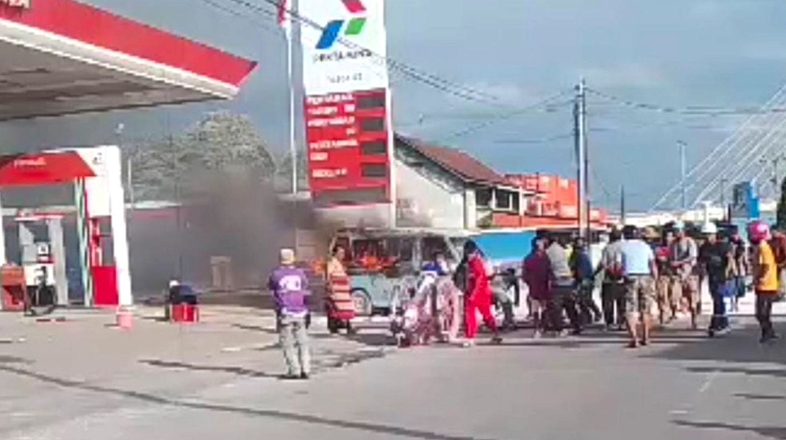 Kendari Gelar Gowes Hemat BBM di Depan Balai Kota Kendari