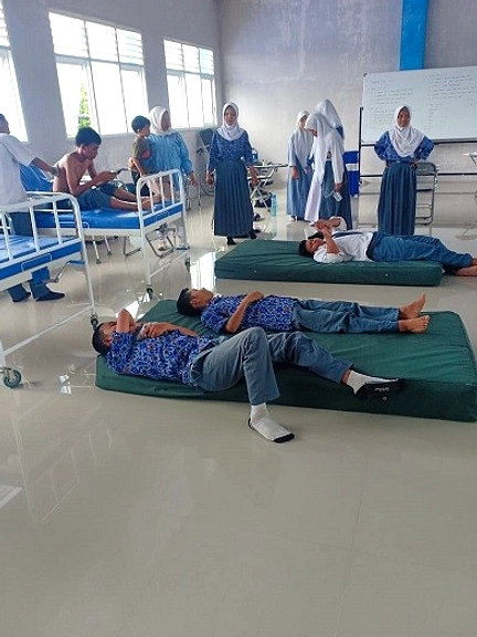 Keracunan Makan Bergizi Gratis: 124 korban, 3 siswa dirawat