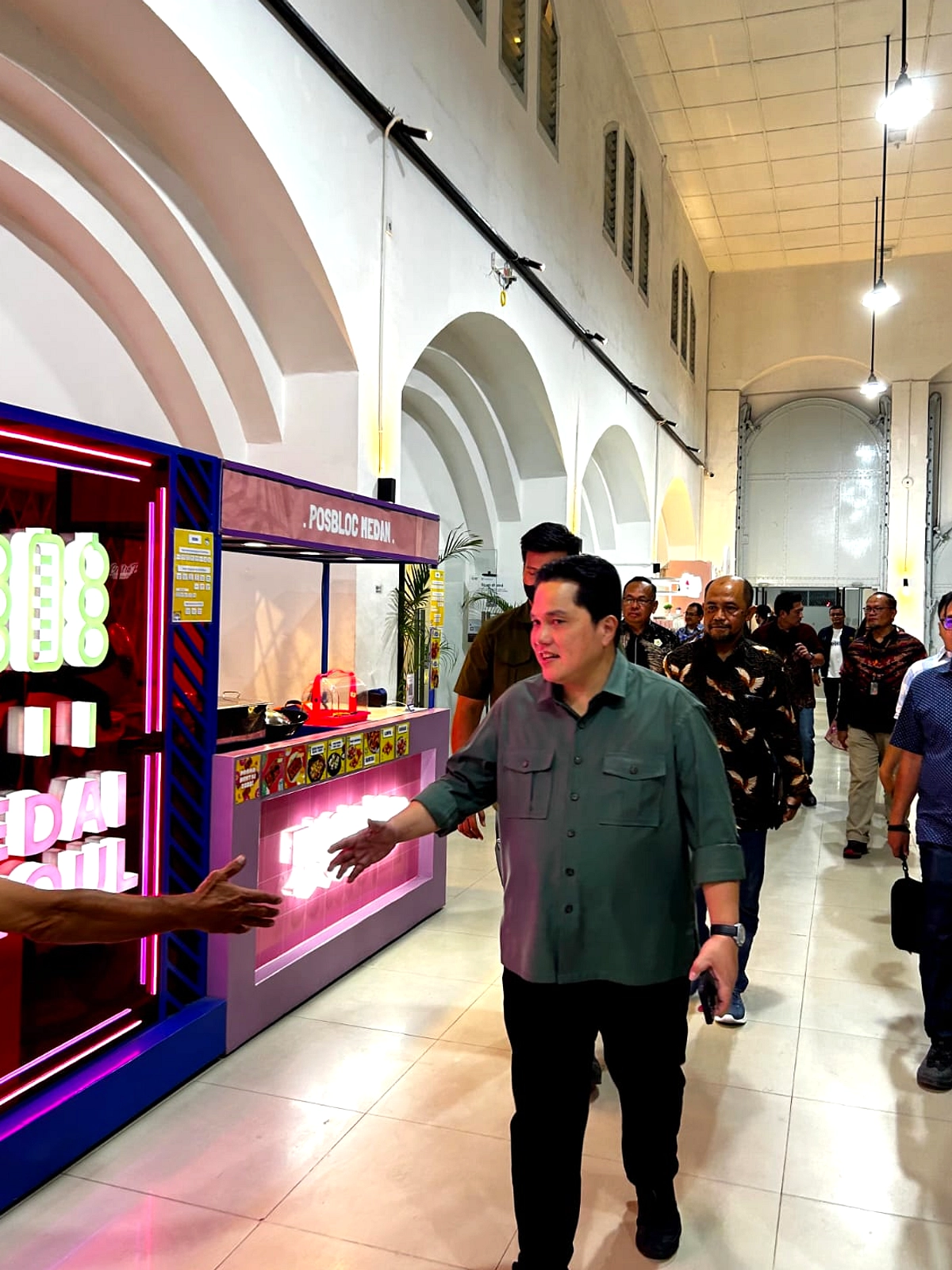 Kios Batu Cincin Medan: Penjualan Turun, Penjual Tetap