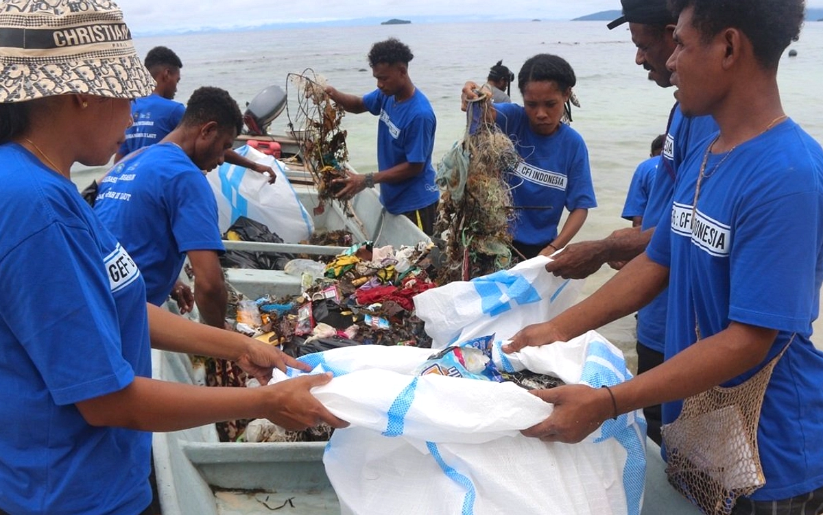 KKP & DANA Tahan Sampah Plastik Laut, 317,3 Kg Dihimpun
