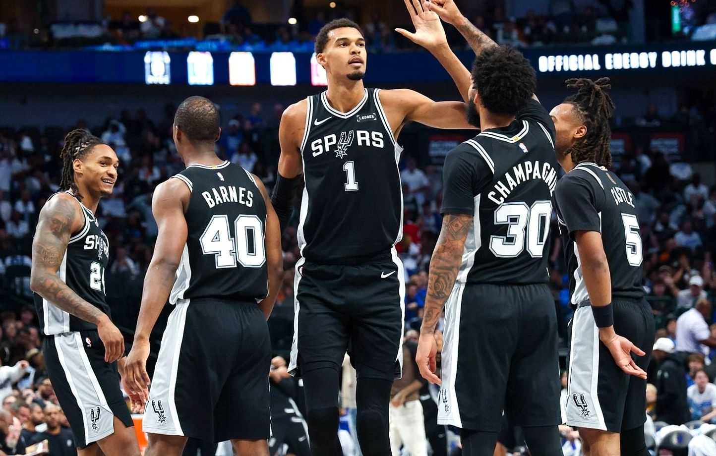Knicks Juara NBA 2026: Kemenangan 94-90 atas Spurs di Frost Bank