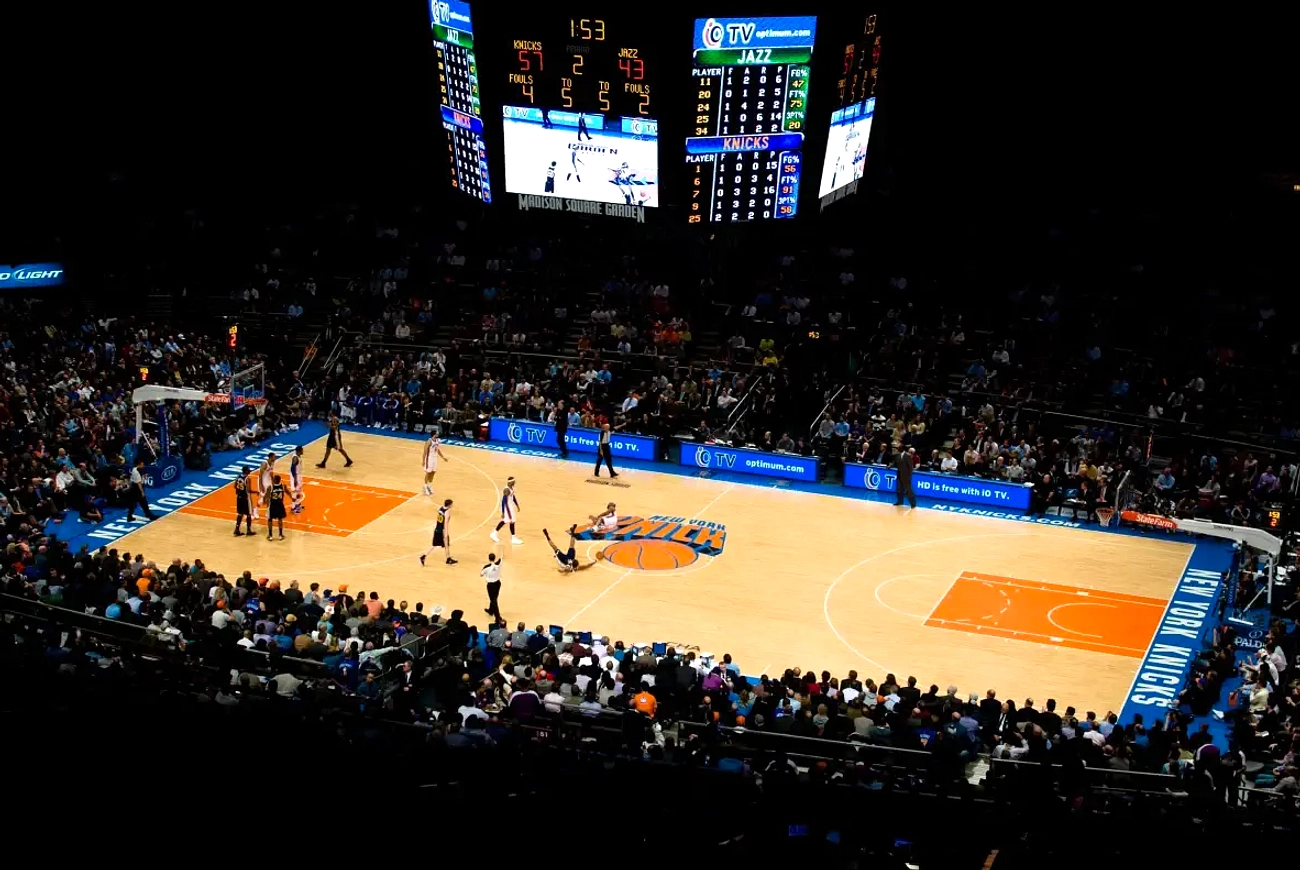 Knicks Menutup Babak Kedua Final 2026 105-104 melawan Spurs