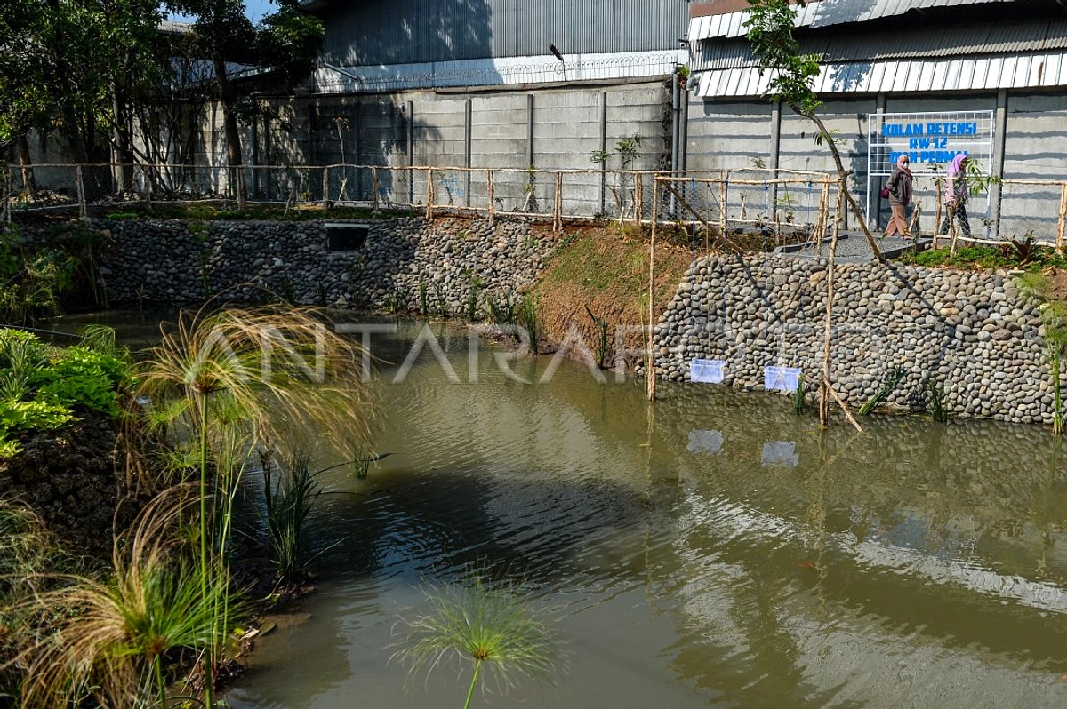 Kolam Retensi Gedebage Kering, Warga Minta Dikeruk