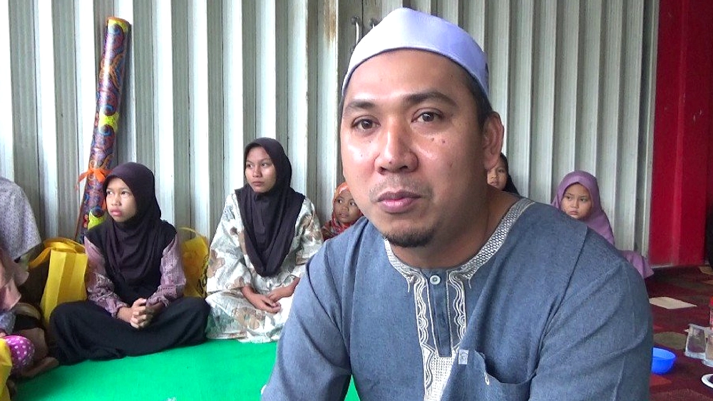 Komunitas Bangun Rumah Baru Aris, Anak Down Syndrome