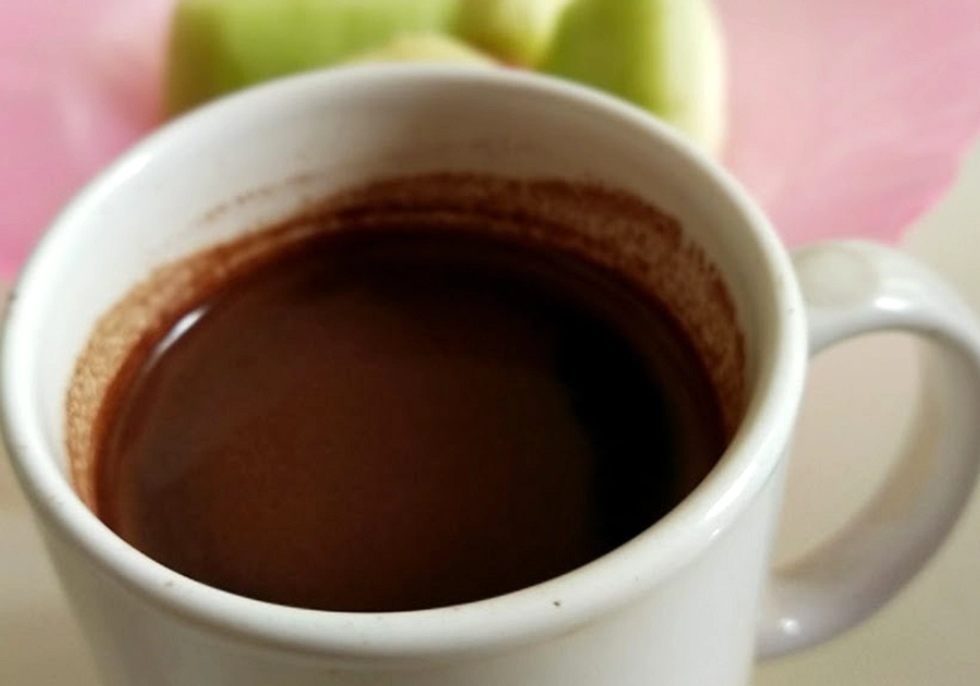 Kopi Berlebih Mengancam Tulang Wanita 65+, Risiko Patah