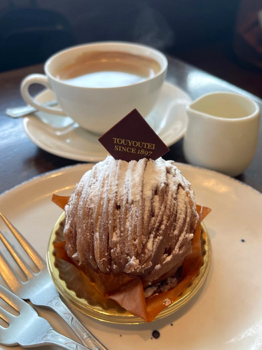 Kopi Kekinian 5 Racikan di Kafe Jakarta: Mont Blanc & Coconut