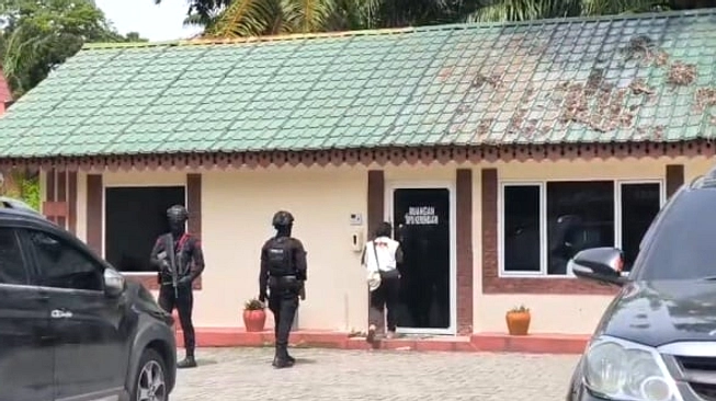 KPK Cabut Segel Ruang Bupati Langkat