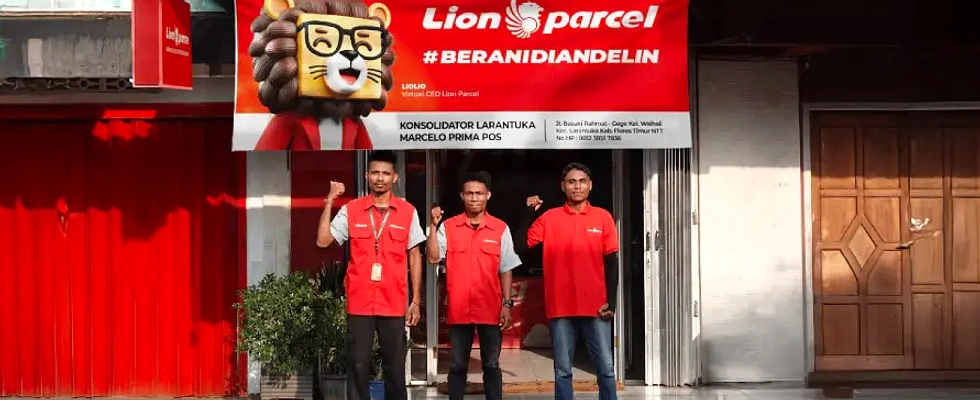 Kurir Perempuan Lion Parcel: Tantangan dan Dukungan Lapangan