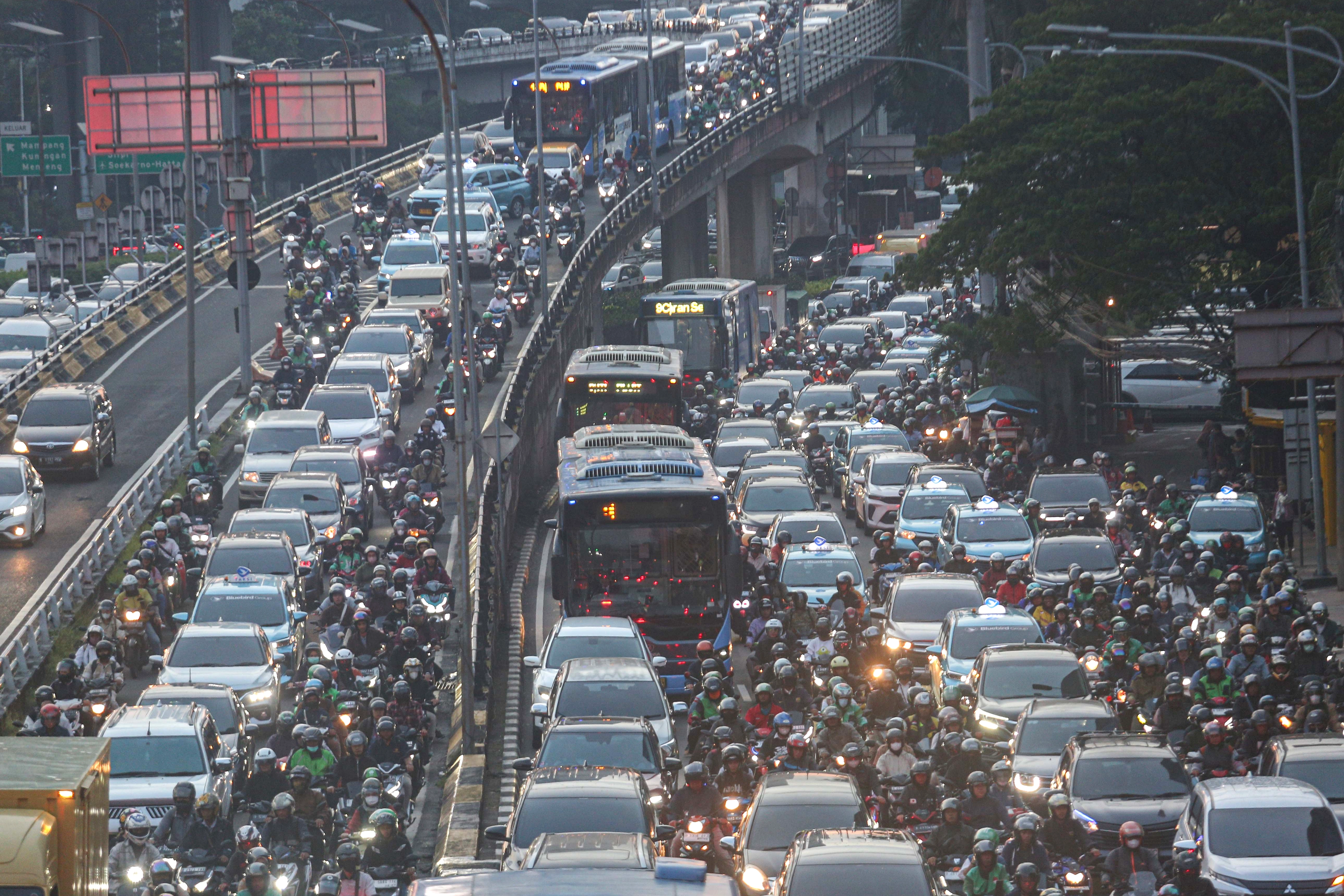 Lalu Lintas Surabaya Sepi Saat Idul Adha 1447 Pagi