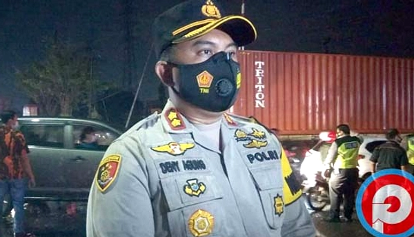Lansia Tutup Jalan Selat Hormuz Sidokare, Warga Kesulitan